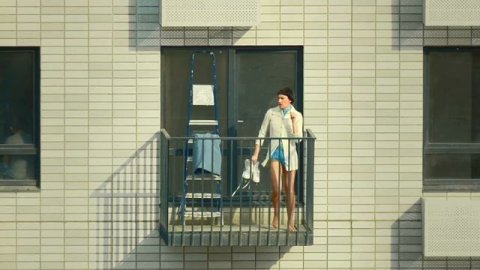 Плачу на техно