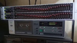 SONY TC V30 & BEHRINGER FBQ3102