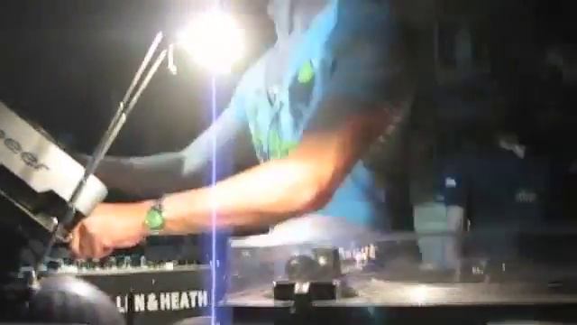 Cristian Marchi @ Shed 25-4-09.mp4 смотреть онлайн