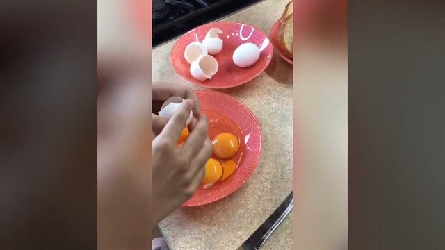 Делаю каждый день. Легко и вкусно! Гренки!