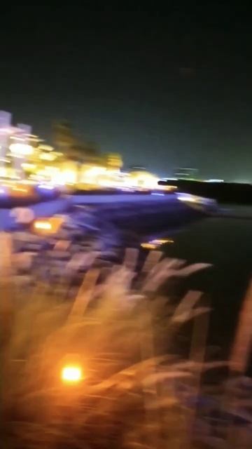 Manar mall outside in Dubai смотреть онлайн