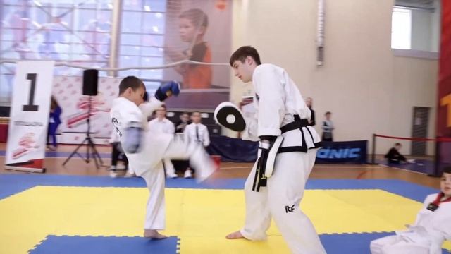 XV Открытое первенство Детской спортивной школы Дмитрия Яковлева по тхэквондо смотреть онлайн