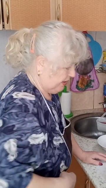Чего ломонулась?