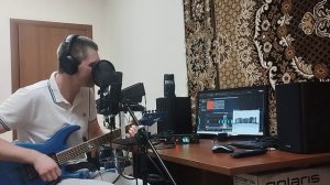 Прибор Z-box Motu для игры на электрогитаре через плагины и песня Яблони группы Ляпис Трубецкой.mp4