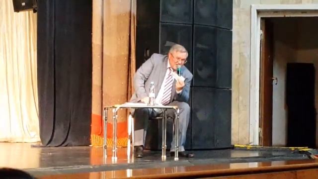 За что платят БОЛЬШИЕ ДЕНЬГИ в Орифлэйм? Владимир Полежаев, Москва 2017 смотреть онлайн