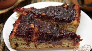 Овсяный пирог с орехами и повидлом из кизила и груш