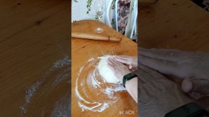 Бабушкины лепешки на огуречном рассоле и смальце.