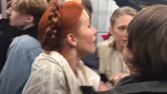 "Свадьба в Малиновке" в метро смотреть онлайн