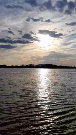 15-04-2025 вечерняя прогулка у речки....