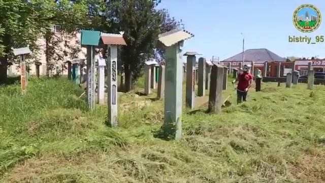 Субботники в Шалинском муниципальном районе продолжаются активными темпами. смотреть онлайн