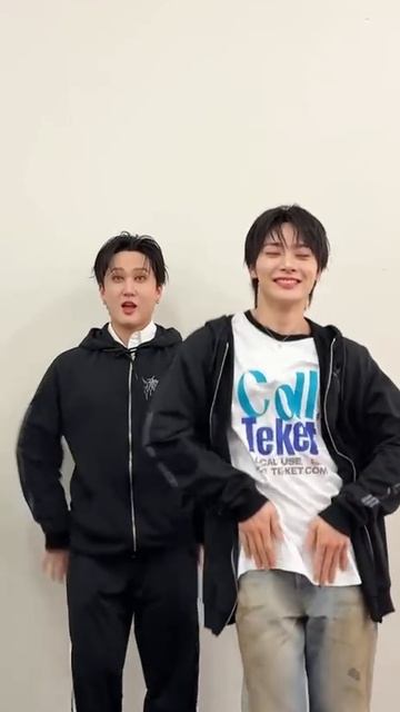 straykids смотреть онлайн