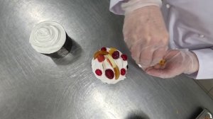 Украшение и освещение куличей к празднику. (производство) апрель 2025