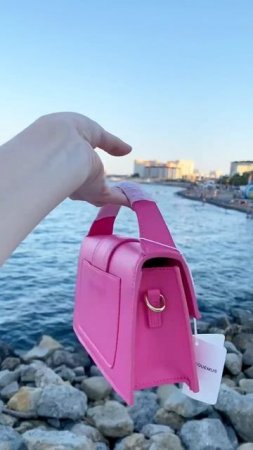Сумочки люкс качества https://www.avito.ru/user/4c75e4f5dbeb459f6eee81ca60abf9be/profile?src=sharin