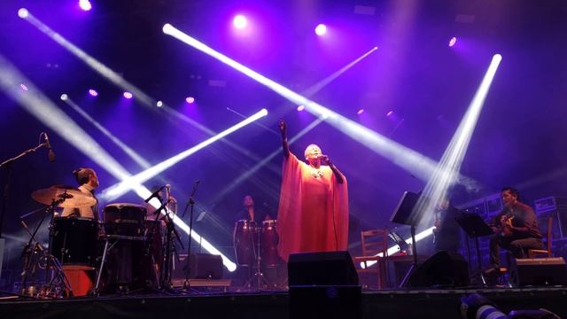 Susana Baca Directo Plaza San Bruno Zaragoza Jueves 25 mayo 2023 Dos temas iniciales VIDEOUHD4KPLU смотреть онлайн