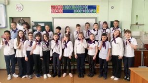 МАОУ Средняя Школа 143. Песня "Ля-ля-ля, жу-жу-жу" в исполнении 4 "К" кл. Учитель: Шляпина Е. А.