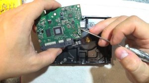 Ремонт HDD винчестера, окисленные контакты серебра, чистим.