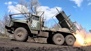 "Грады" поддерживают наступление штурмовиков, продвигающихся в сторону курского села Горналь