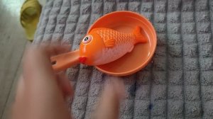 играем в посудку с детьми, продукты на липучках для малышей