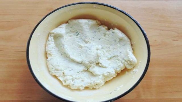 Ленивые вареники из творога с укропом и чесноком
