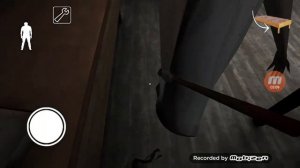 Где может находится код,в игре гренни!