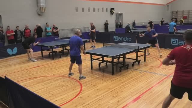 отбор Сергеев К. (707) - Машнин И. (392) 12.04 Ветеранский турнир по настольному теннис Псков