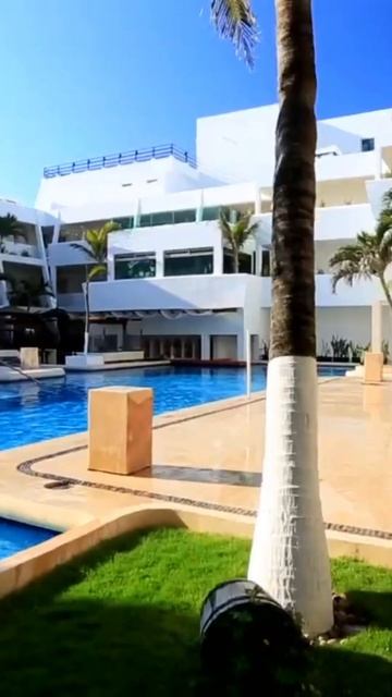 Flamingo Resort Cancún смотреть онлайн