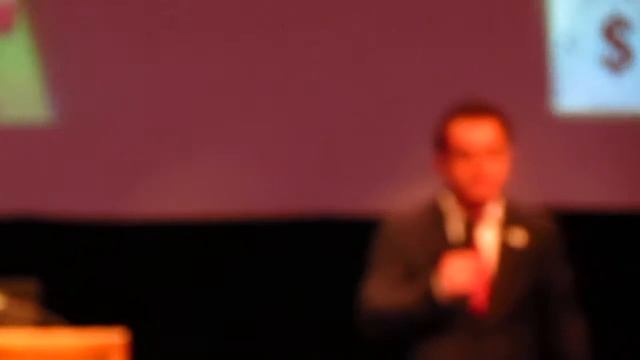 WowWe Выступление Аттила Юхас на встрече с Биллом Старки ч.1 Киев 17-05-2013 смотреть онлайн