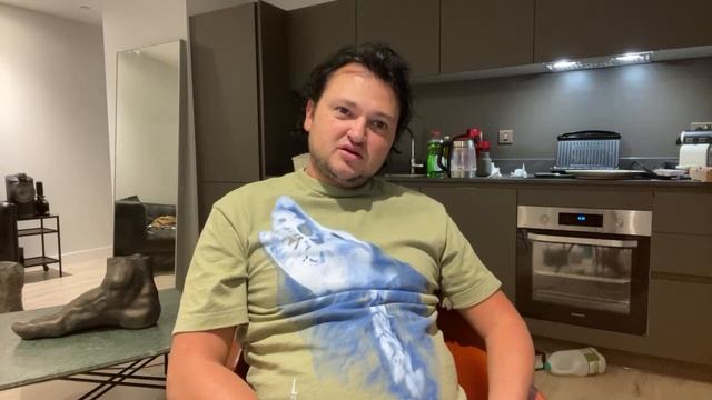 Похититель Ароматов общается со зрителями душевно по-домашнему смотреть онлайн