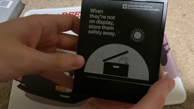 How to use i-Type film in a vintage polaroid camera (600 and SX-70) смотреть онлайн