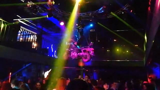 Байк на цепях смотреть онлайн