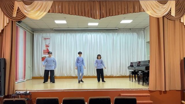 А П Гайдар инсценировка "Тимур и его команда"- исп "Театр плюс" смотреть онлайн