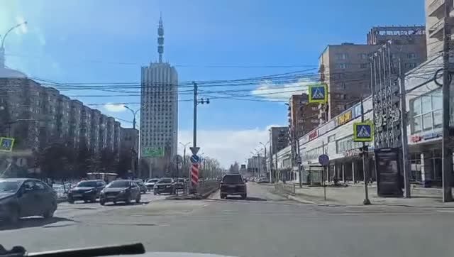 По проспектам Архангельска, апрель 2025 г