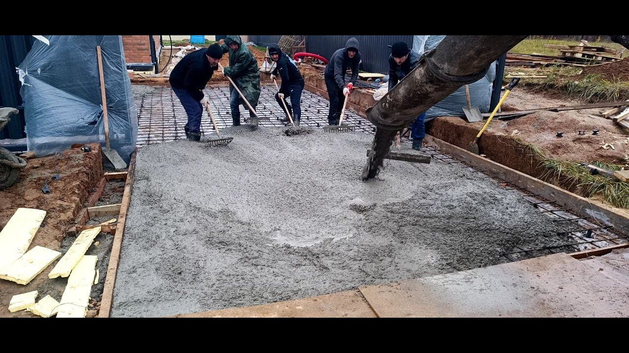 Устройство дорожек, отмостки и 2х парковок на участке, бетонирование.