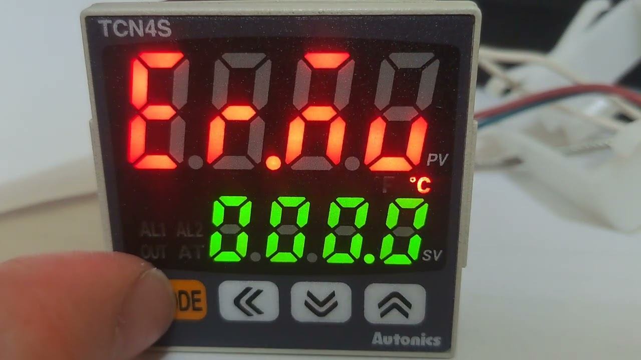 TCN4 описание параметров (нагрев, тип J) смотреть онлайн