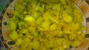 Картофель тушеный в специях