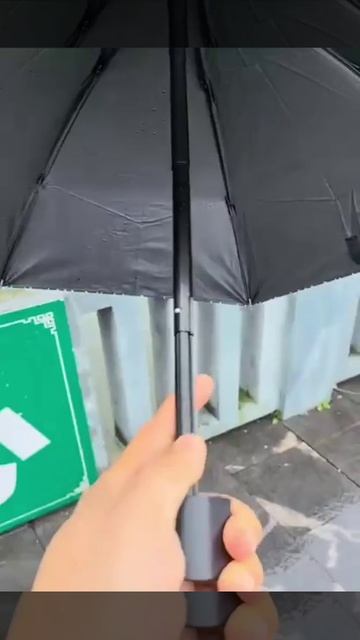 ⚡️ Искровой разряд под зонтам у высоковольтных ЛЭП