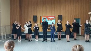 "Шинель" сл. и муз. неизвестного автора времен ВОВ
