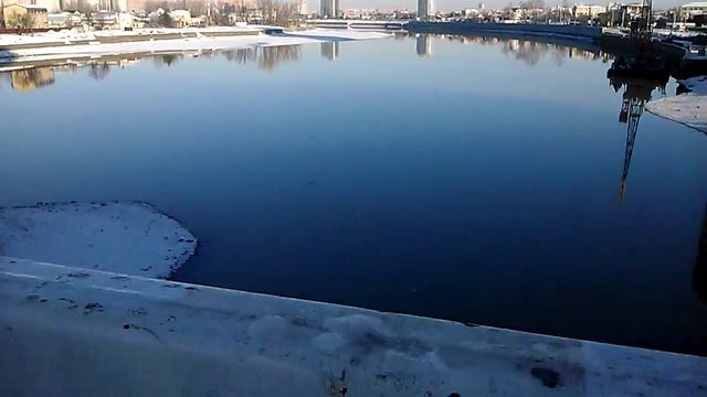"Поршень" любви на мосту