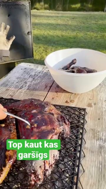 Kūpinātas buka ribas ir sausas? Nebūt ne!/Smoked Roe Buck ribs are not dry смотреть онлайн
