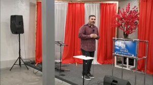 Проповедует пастор церкви "Церковь Иисуса Христа " г. Екатеринбург Виталий Перевалов.