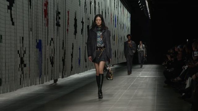 Показ коллекции Etro Magma осень-зима 2025-2026
