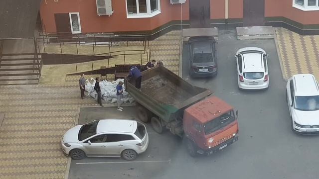 Уборка квартиры - ЕЖЕНЕДЕЛЬНАЯ уборка / Ребёнок сосёт палец 😥 смотреть онлайн