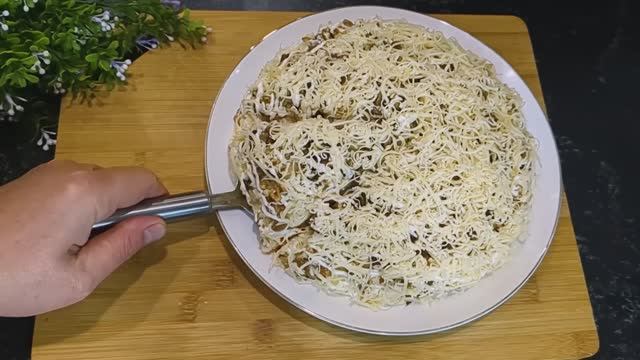 Салат КРАСАВИЦА! Который ешь и не можешь остановиться! Салат Объедение