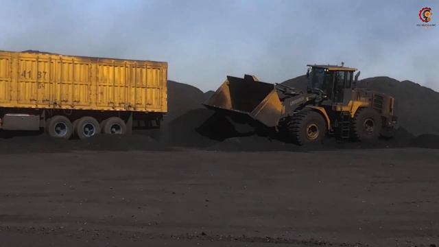 Biggest and Most Dangerous Loaders in the World | Heavy Equipment Bulldozer Operator Skills смотреть онлайн