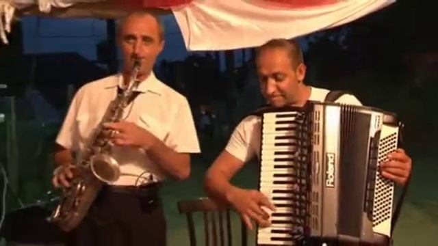 Fane de la Gavanesti si Fane Ceaonaru- hora live смотреть онлайн