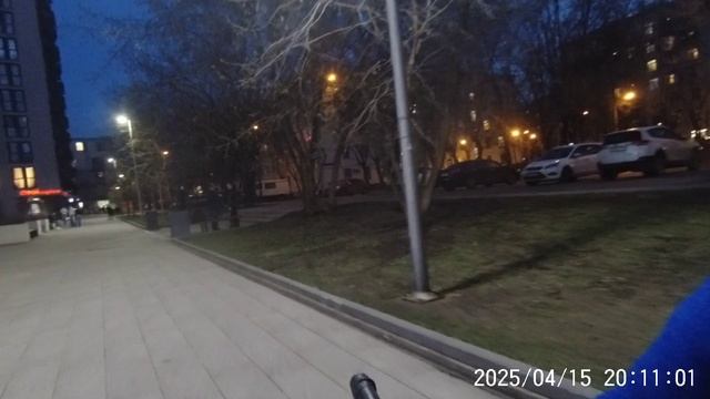 езда на велосипеде по москве под самодельный хэвиметал - наконец то потеплело, опять шосейник