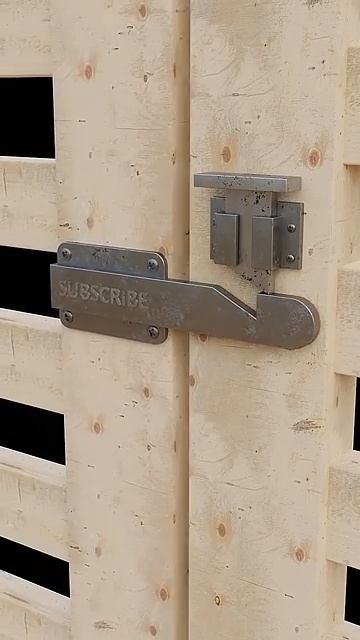 Automatic Sliding Gate Latch Design Idea #shorts
