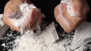 ASMR 99.99% Relaxing Gym Chalk Destruction 바삭하면서 부드러운 짐초크 부수기