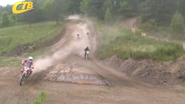 В ЖЕЛЕЗНОГОРСКЕ ПРОШЕЛ МОТОКРОСС