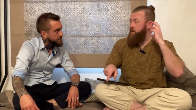 Зачем стоять на гвоздях/ как справиться с тревогой и стрессом/ Садху Манаков гвозди и состояние
